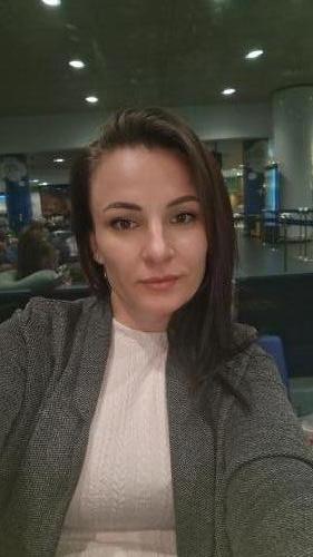 Angajată